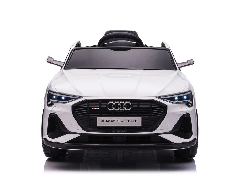 Audi e-tron ,12 volt elektrische kinderauto met rubberen banden, leder zitje en meer! - Afbeelding 4