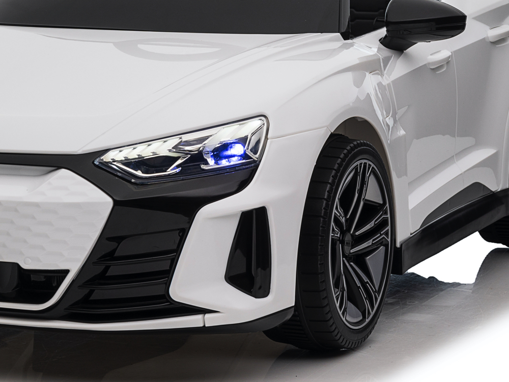Audi RS e-tron GT, 12 volt elektrische kinder voertuig met muziek module en meer! - Afbeelding 9